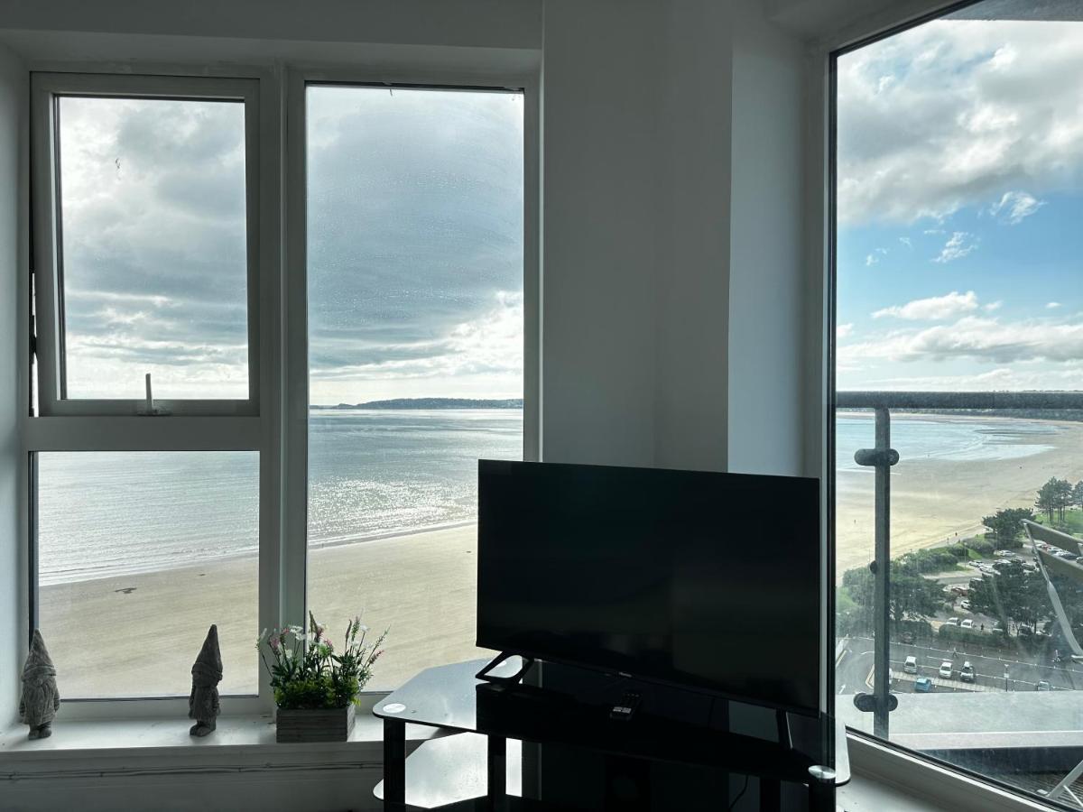 Stunning Ocean & City View Apt Свонсі Екстер'єр фото