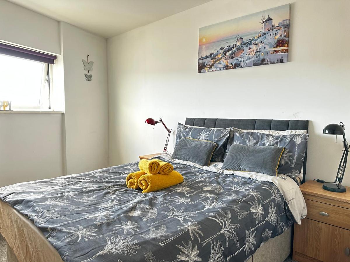 Stunning Ocean & City View Apt Свонсі Екстер'єр фото