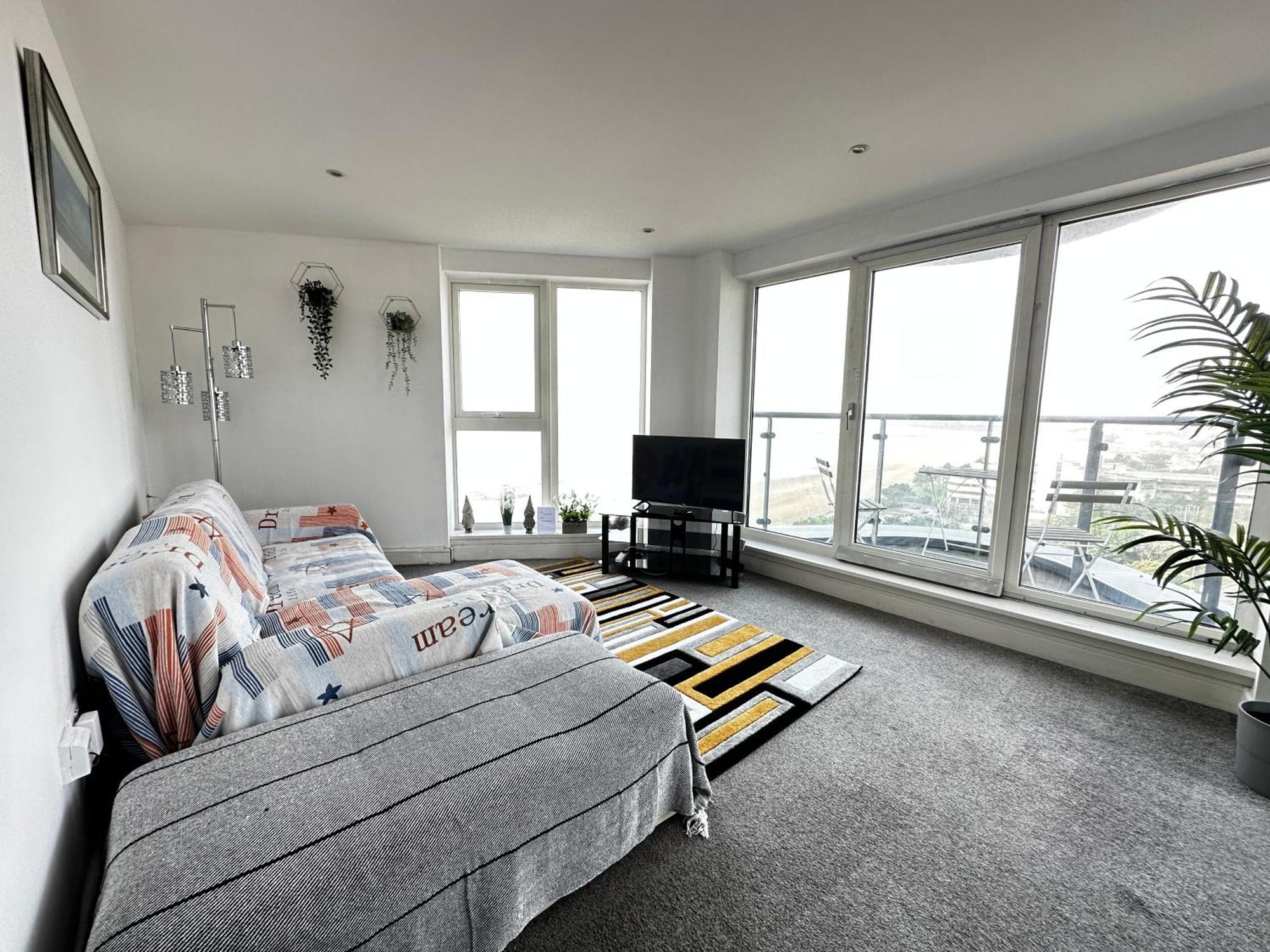 Stunning Ocean & City View Apt Свонсі Екстер'єр фото